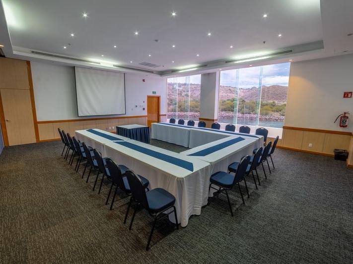 U shpae Meeting Room