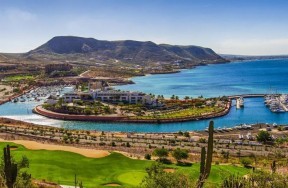 Stay & Play Golf Package